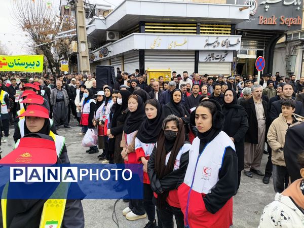 شکوه حضور مردم بانه در راهپیمایی 22 بهمن