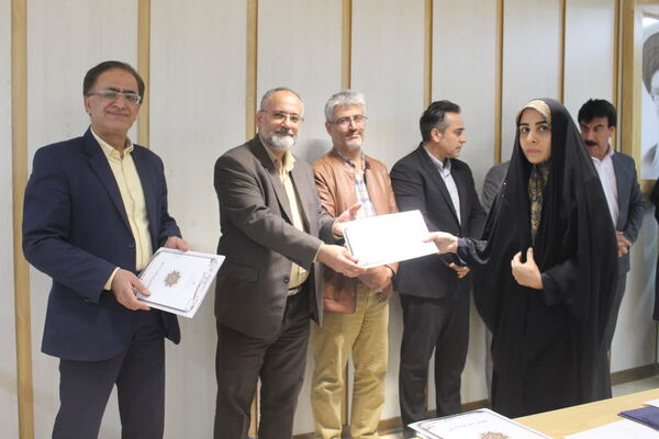 تجلیل از برترین‌های تدریس و یادگیری در جشن نوآوری و خلاقیت در آموزش