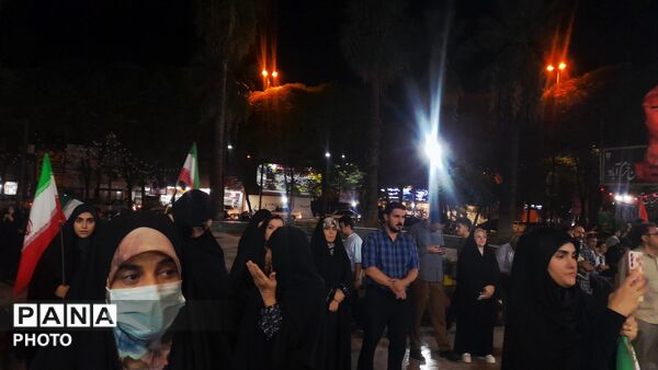 ایران حرمِ مقتدر، تجلی ایمان و میهن‌ پرستی در تجمعات شبانه میدان امام (ره)