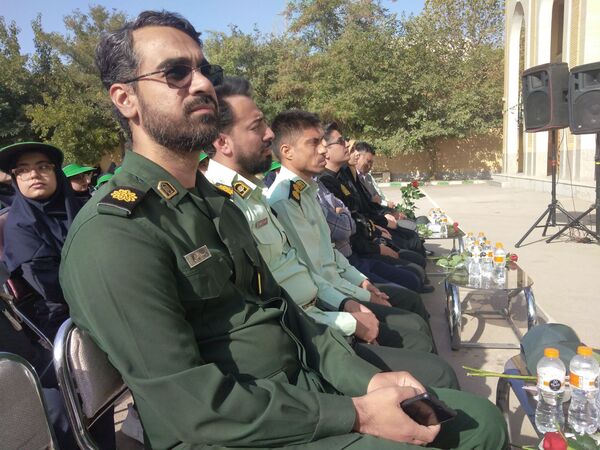 نواخته شدن زنگ مهر،زنگ خیرین و زنگ ایثار  در دبیرستان حسین ملایی