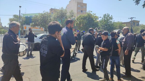  برپایی موکب‌های خدمات‌رسانی در مشهد مقدس برای جاماندگان اربعین حسینی 