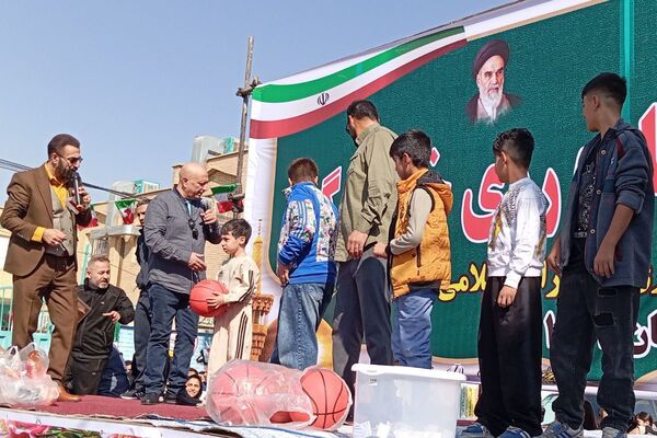  همایش بزرگ پیاده روی خانوادگی در نسیم‌شهر 