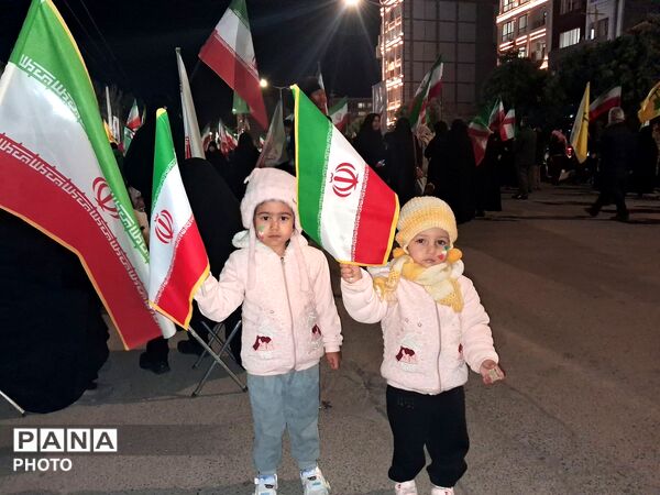 سربازان دهه نودی در قلب میدان 