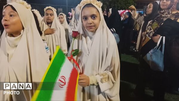 طلیعه بندگی خالق مهربان در جشن تکلیف دختران منطقه ۱۰