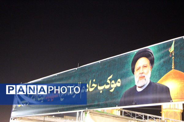 اجتماع مردم یزد در سوگ سیدالشهدای خدمت