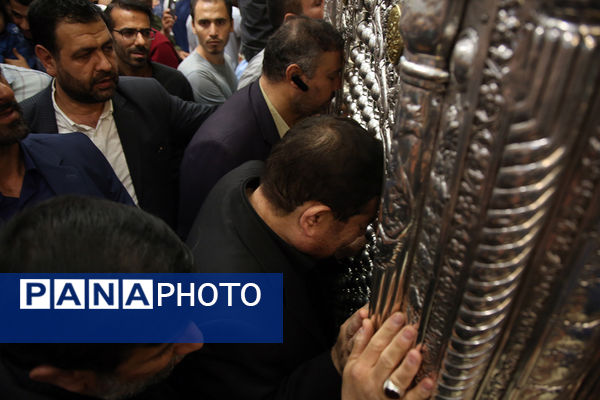 حضور معاون اول رئیس جمهور در جمع زائران حرم کریمه اهل بیت(س)