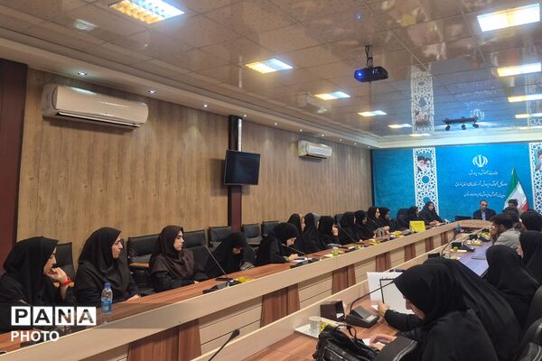 هفته بهداشت روان در بهارستان‌دو؛ از هم‌اندیشی مشاوران تا آموزش پیشگیری از خودکشی