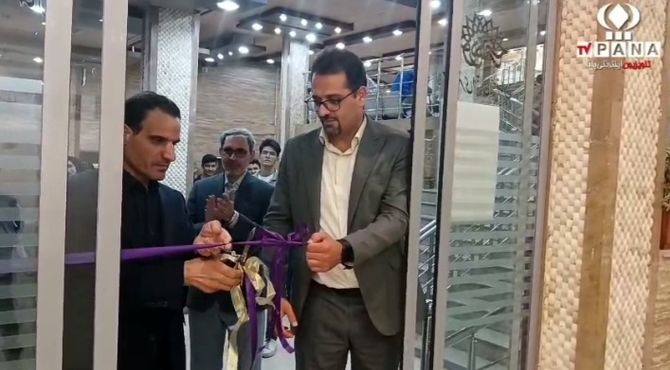 حضور دانش‌آموزان خبرنگار در افتتاحیه نمایشگاه عکس‌های هنرستان‌های ناحیه ۲