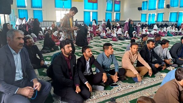 جشن باشکوه بزرگداشت مقام معلم در بخش دیشموک