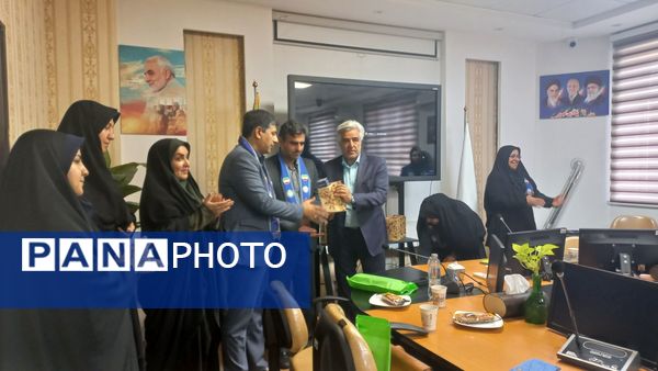 تقدیر از خبرنگاران ممتاز ناحیه ۶ همزمان با روز خبرنگار