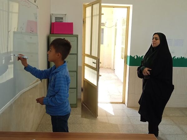 بازدید مسئولان آموزش و پرورش استان یزد از واحدهای آموزشی خاتم 