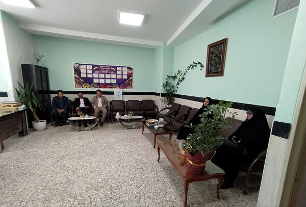 تقدیر از دبیران آموزشگاه نمونه دولتی فدک فاروج در هفته معلم