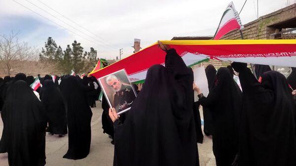 راهپیمایی 22 بهمن در روستای صرم قم