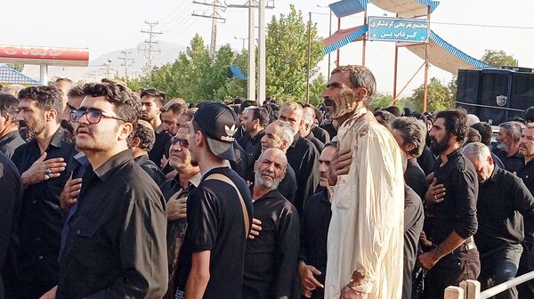 «علم‌ها در آب» سنت عاشورایی مردم بن 