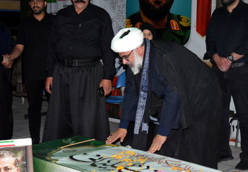 مراسم عزاداری دهه دوم محرم در گلزار شهدای فارسان  