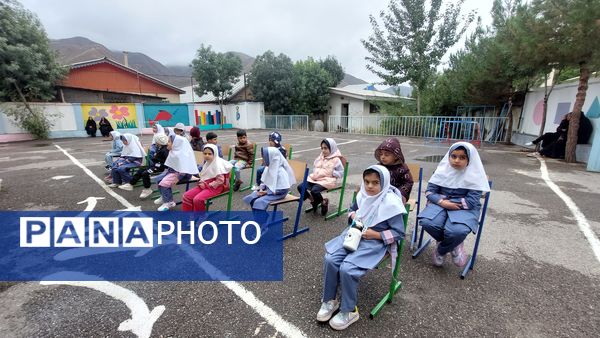 جشن شکوفه‌ها و غنچه‌ها در بلده