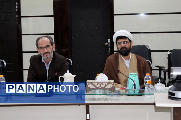 جلسه ستاد بزرگداشت مقام معلم استان بوشهر