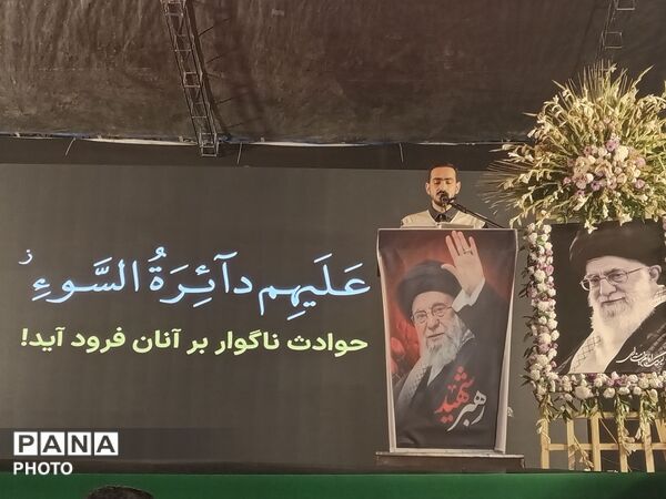 مردم گرگان همچنان در میدان های شهر 