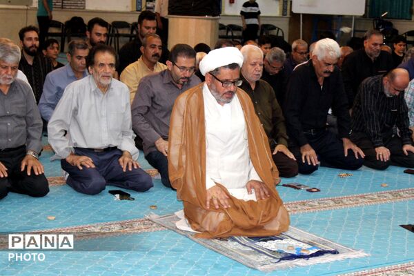 نظرآباد میزبان آیین بزرگداشت رهبر شهید با حضور مسئولان و دانش‌آموزان