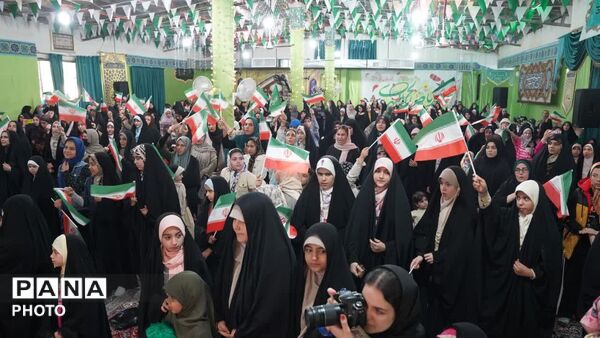 اجتماع بزرگ جشن دهه کرامت در کمالشهر 