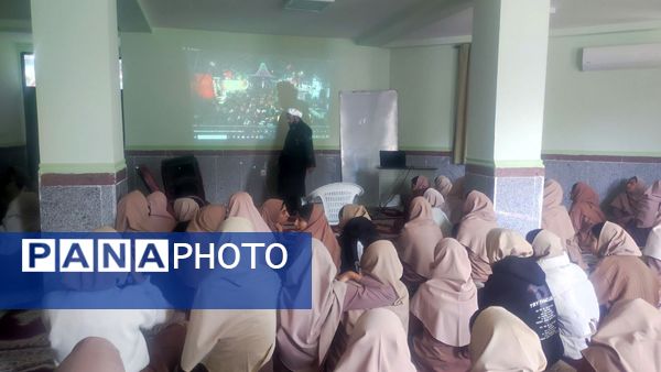 شناخت جنگ نرم از نگاه دین و رسانه در دبیرستان حضرت آسیه(س) حاجی‌آباد