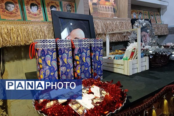  جشن «گل‌های زهرایی» در حسینیه شهدا با حضور دانش‌آموزان دبستان شهید طهرانی‌مقدم