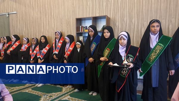 بزرگداشت شهدای خدمت در دبستان دخترانه شاهد تحقیقی ناحیه ۶