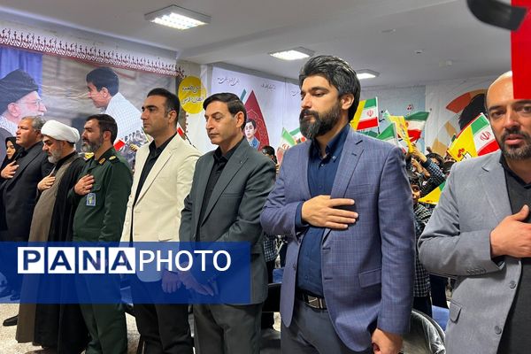 افتتاح یادمان شهدای دانش آموزی در مدرسه تسنیم پردیس