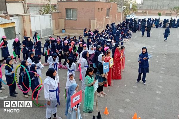 المپیاد ورزشی درون مدرسه ای در مدرسه شهید اسماعیل اسدی شهرستان رباط‌کریم
