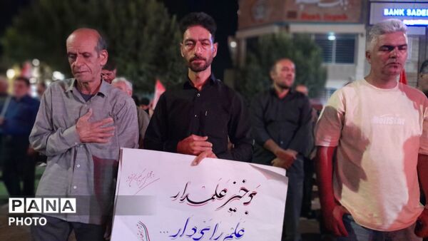 اجتماعات شبانه همراه با هیئت زنجیر زنی در نیشابور
