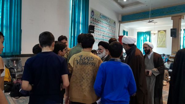 بازدید مسئولین شهرستان از اعتکاف دانش‌آموزی 