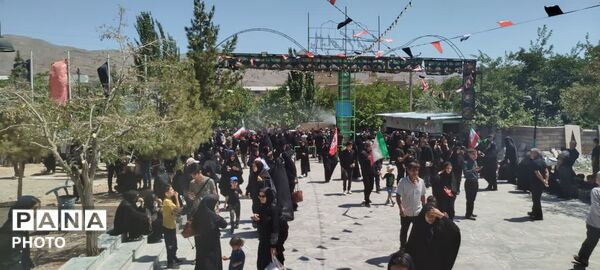 قدم هایی که در دهستان نصرآباد با عشق برداشته می‌شوند