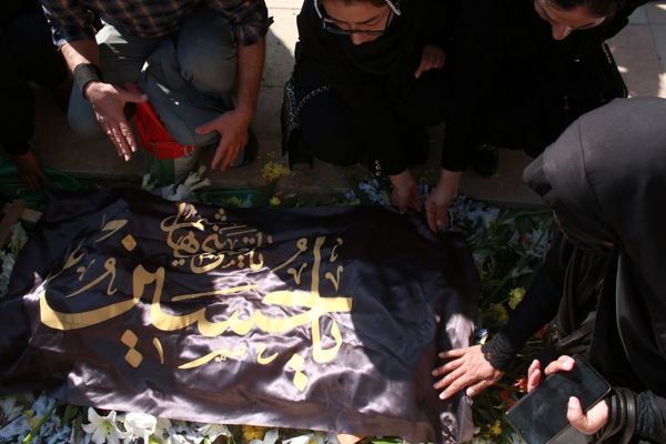 مراسم تشییع پیکر پاک شهید الله‌وردی رحیم‌پور شهید راه قدس در بهارستان‌2