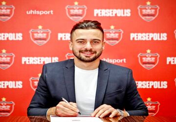 سروش رفیعی با پرسپولیس تمدید کرد