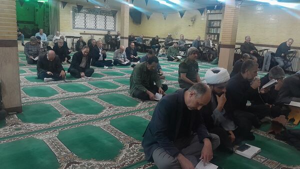 احیای نوزدهمین شب‌ ماه رمضان در مسجد امام صادق (ع) با حضور پرشور مردم کرج