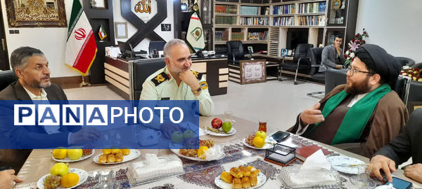 نشست صمیمی شورای معاونان آموزش و پرورش قم با فرمانده پلیس 