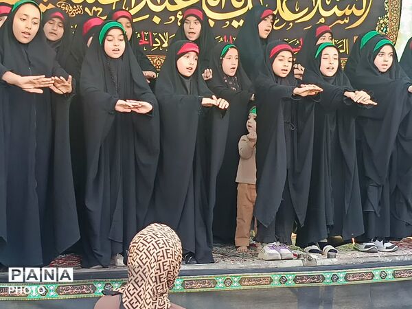 مشقِ عشق با پاهای کوچک روایت زائران خردسال کاشمر