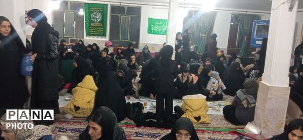 شب زنده داری بانوان روستای جیز آباد در شب های قدر