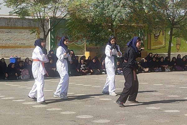 برگزاری المپیاد ورزشی در مدارس ناحیه دو شهرری 