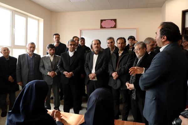 افتتاح هنرستان دخترانه ۱۲ کلاسه در  طرق 