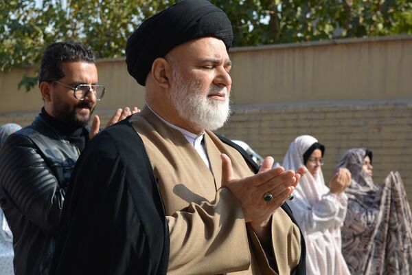 نماز باران، همخوانی زمین و آسمان در دبیرستان ولایت بهارستان‌دو
