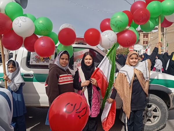 اقتدار کودکان نی‌ریزی در حماسه 22 بهمن