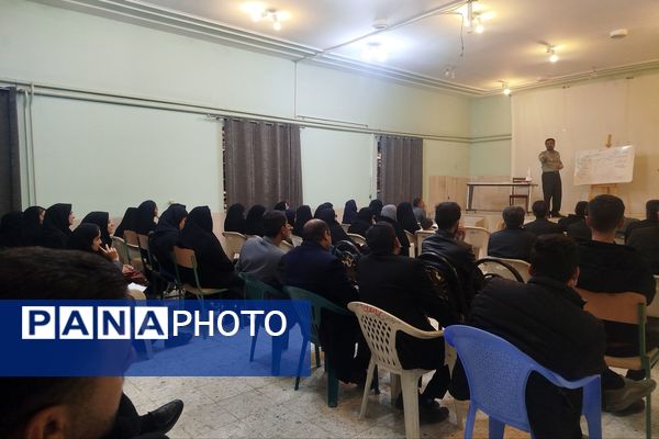آغاز دوره توانمندسازی مربیان کاردان در کانون شهید باهنر لردگان