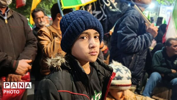 کودکان کاشمری پای کار انقلاب 