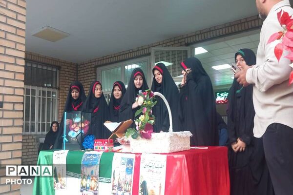 جشن ولادت عقیله بنی هاشم حضرت زینب در مدرسه عترت قرچک