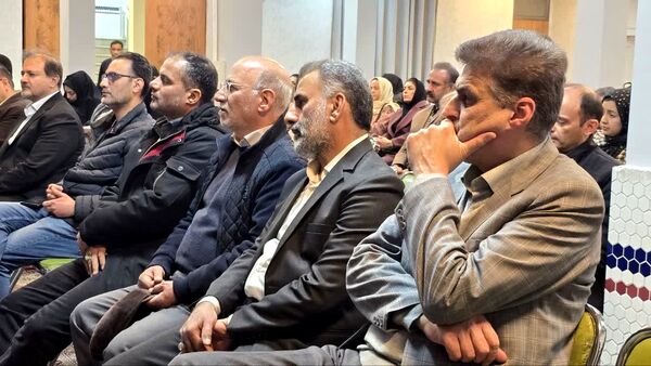 جلسه دوم هدایت تحصیلی ویژه پایه نهم دبیرستان دوره اول بعثت واحد۶ 