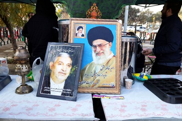 تجدید عهد با شهدا در رباط کریم
