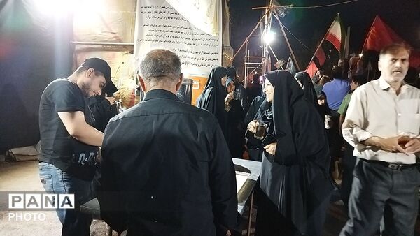 غرفه حسینیه امام خامنه ای و رسانه امام رضا در اجتماعات مردمی 