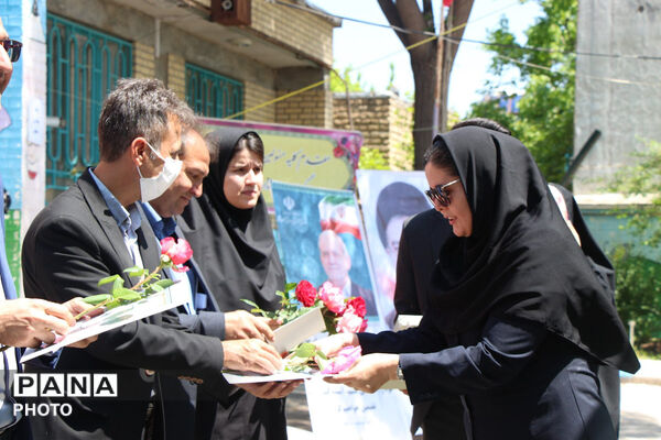 آیین نواختن زنگ سپاس معلم در شهرستان سملقان