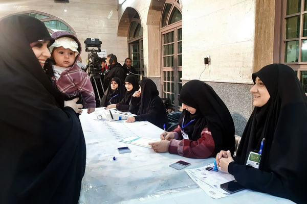 حضور استاندار تهران در شعب اخذ رای انتخابات 1402